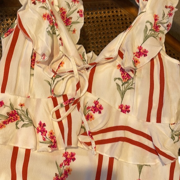 NWOT Forever 21 Summer Dress - Picture 2 of 4